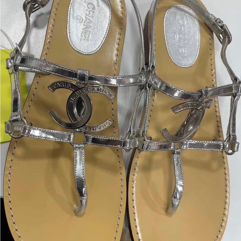 Chanel sandals - metallic silver size 37